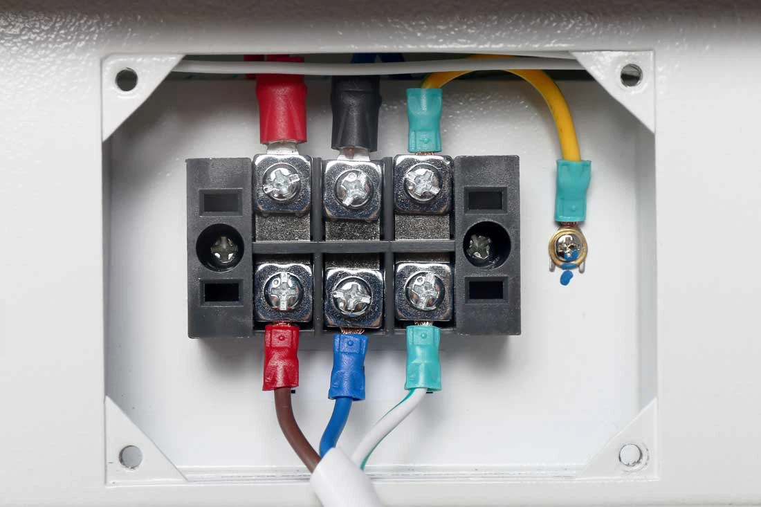 Power-Supply-Connection.jpg Power-Supply-Connection.jpg